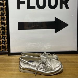 Gold Women’s Sperry, very soft in GUC